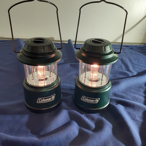 53A - 2 x Colemans retractable lamps. 5315 series. Working in excellent condition