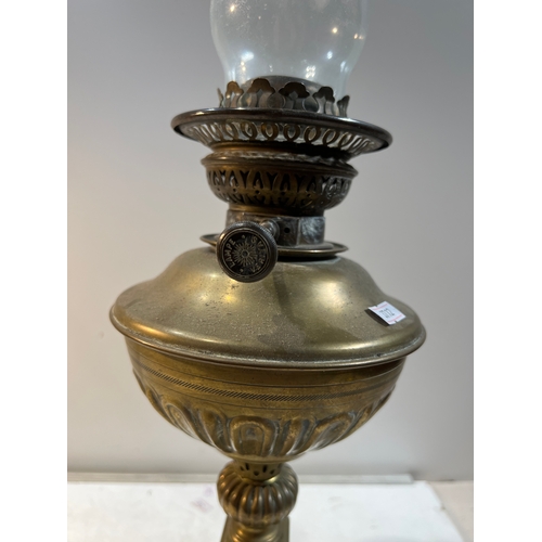 21 - Lampe Veritas brass based oil lamp with glass chimney