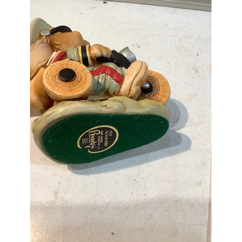 32 - Pendelfin Postie ornament
