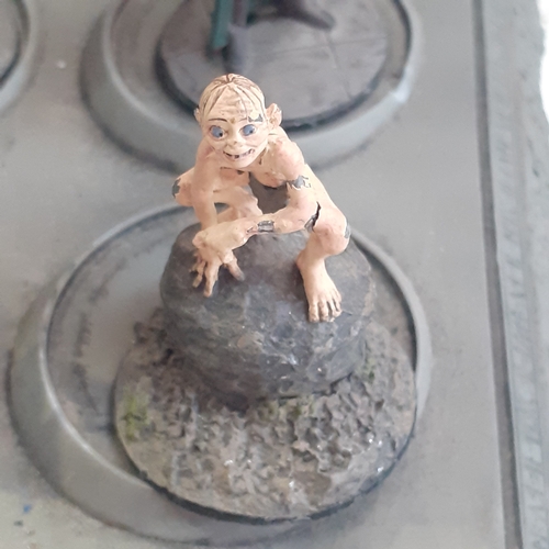 31 - Lord of the Rings pewter figurine collection. On display stand. Good condition just dusty from stora... 