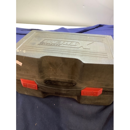 54 - Powrbase extreme 900w planer
