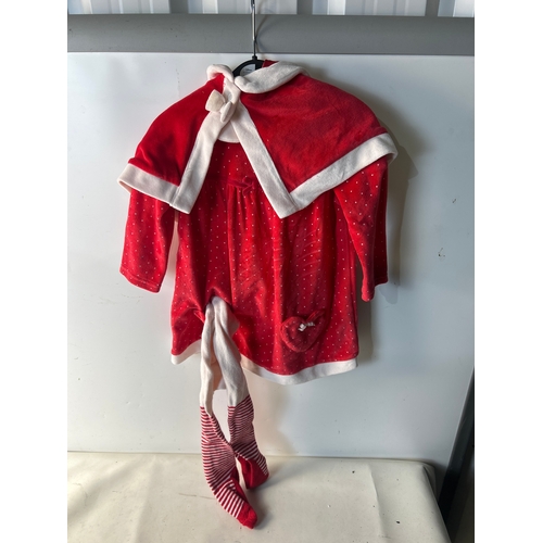 209 - Christmas 3pc outfit 9m-12m
