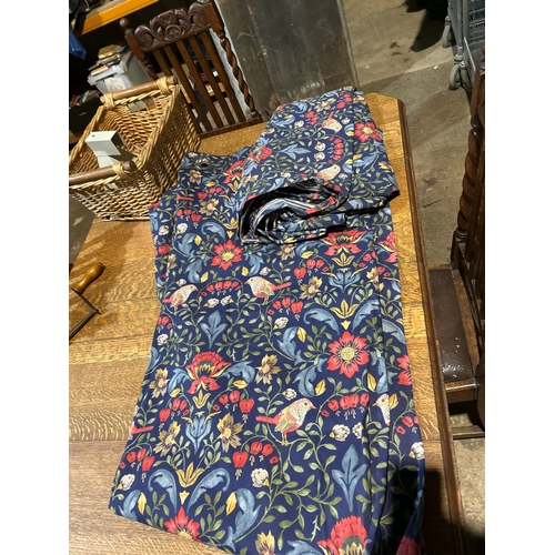 224 - Set of floral ringlet curtains - approx /2m drop, 4m width