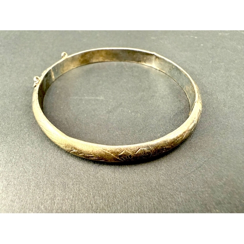 320 - Silver 925 bangle - 8.8g weight