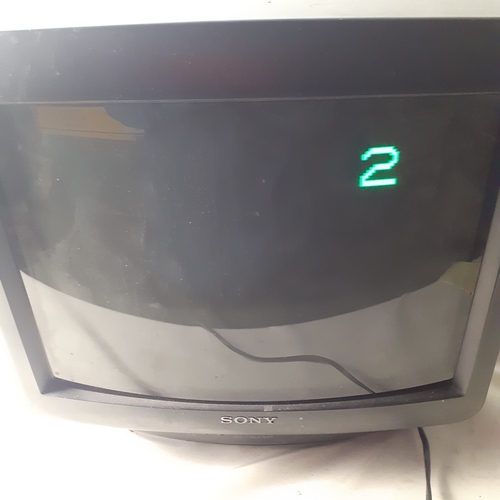 11 - Sony Triniton retro gaming CRT t.v. Model KV-M14C1U