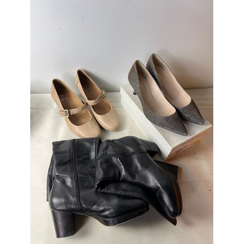 115 - 3 pairs of size 7 shoes inc Russell & Bromley