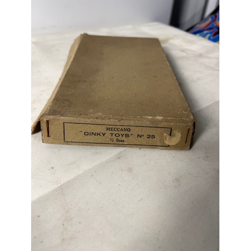 183 - Set of 6 No25 French Meccano Dinky toy die cast vehicles with original box