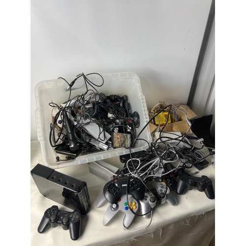202 - Gaming lot inc PS3, PS2, mega drive & N64 controllers, various console leads and accessories
