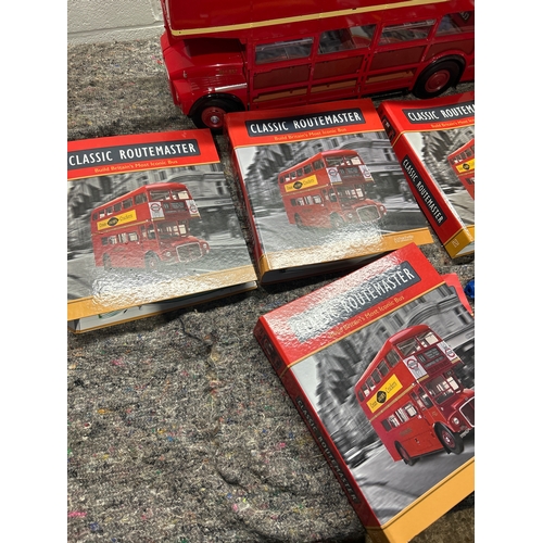 Very large Hachette Rputemaster Model Bus classic routemaster self ...