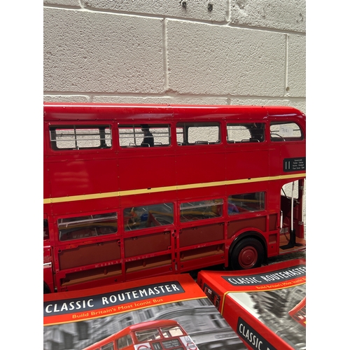 Very large Hachette Rputemaster Model Bus classic routemaster self ...