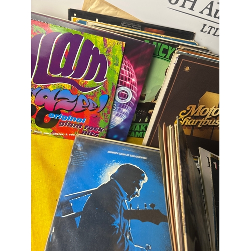 62 - Large quantity of vinyl albums inc hot hits albums, Johnny cash, Motown and more