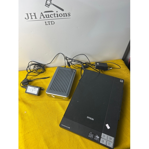 65 - Epson perfection V30 scanner and western digital external hard drive
