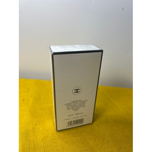 69 - Sealed Chanel No19 35ml perfume spray
