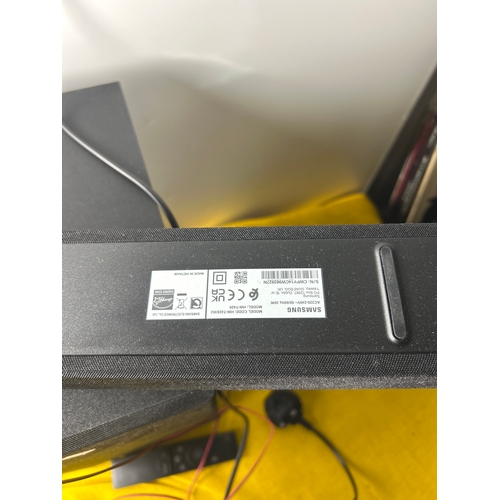 81 - Samsung wireless soundbar with subwoofer  & remote