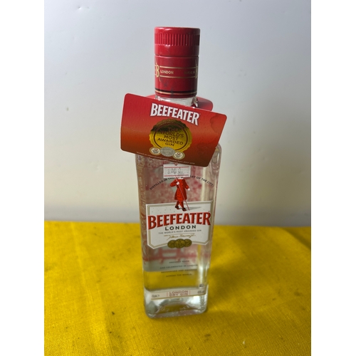 106 - sealed Beefeater 70cl London dry gin