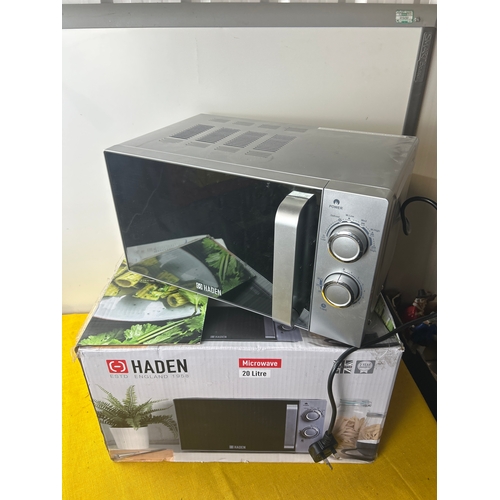 63 - Haden microwave with original box
