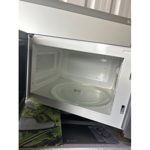63 - Haden microwave with original box