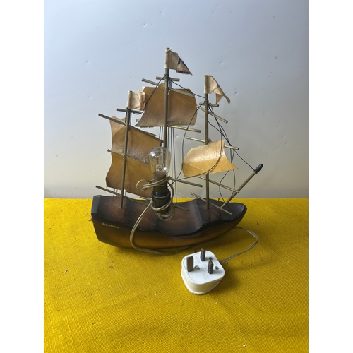 83 - Holland made vintage wooden boat lamp