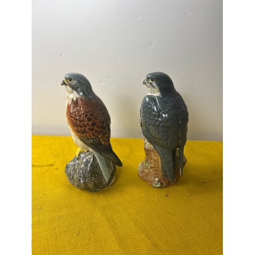 92 - Peregrine falcon and Kestrel Beneagles Beswick scotch whisky decanters - sealed with whiskey inside