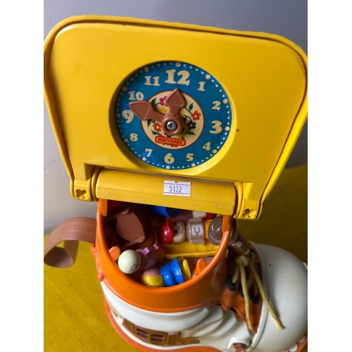 121 - Matchbox play boot complete with characters