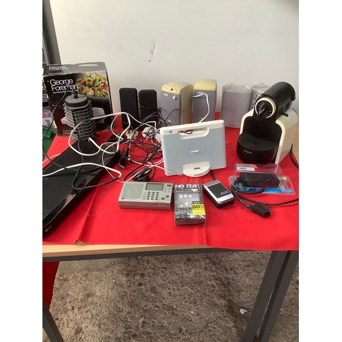 Mixed lot of electrical appliances including computer speakers, Blu-ray ...