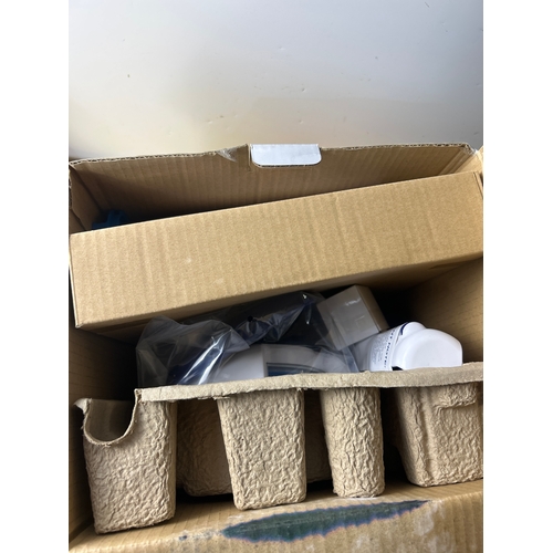 22 - Dulux paint pod compact & Matt finish paint - looks unused