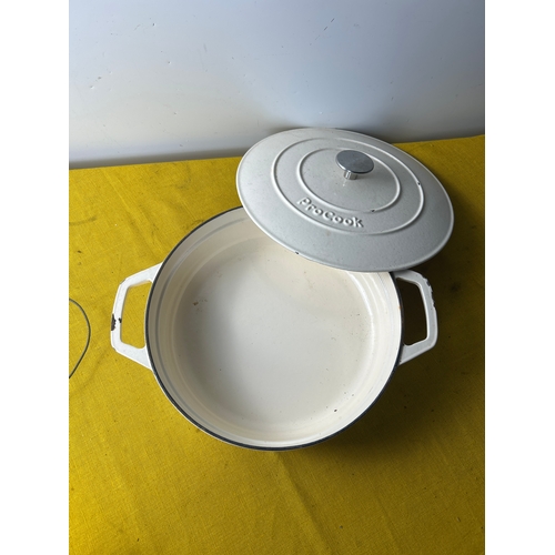 42 - ProCook cast iron roasting pot with lid - 29cm wide - good condition