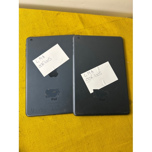 13 - Pair of Apple iPad mini - model A1432 - reset ready for use