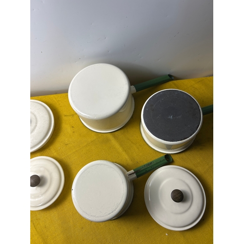 16 - Graduating set of 3 Judge Green and white enamel saucepans