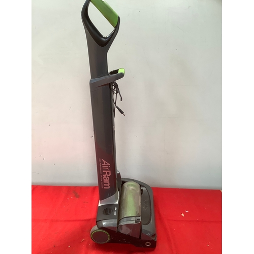 4 - Gtech Air Ram hoover with mains charger