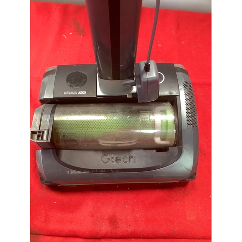 4 - Gtech Air Ram hoover with mains charger