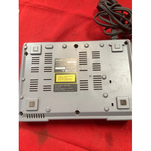 11 - PlayStation One console. No controllers