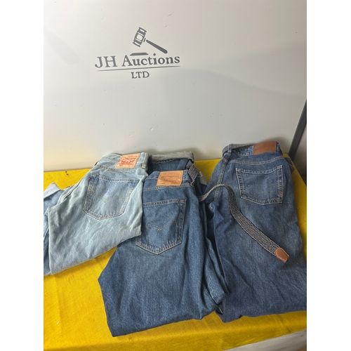 Lot 43        