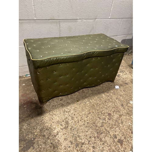 Vintage green studded ottoman - Wx 85, Dx 40, Wx 40cm