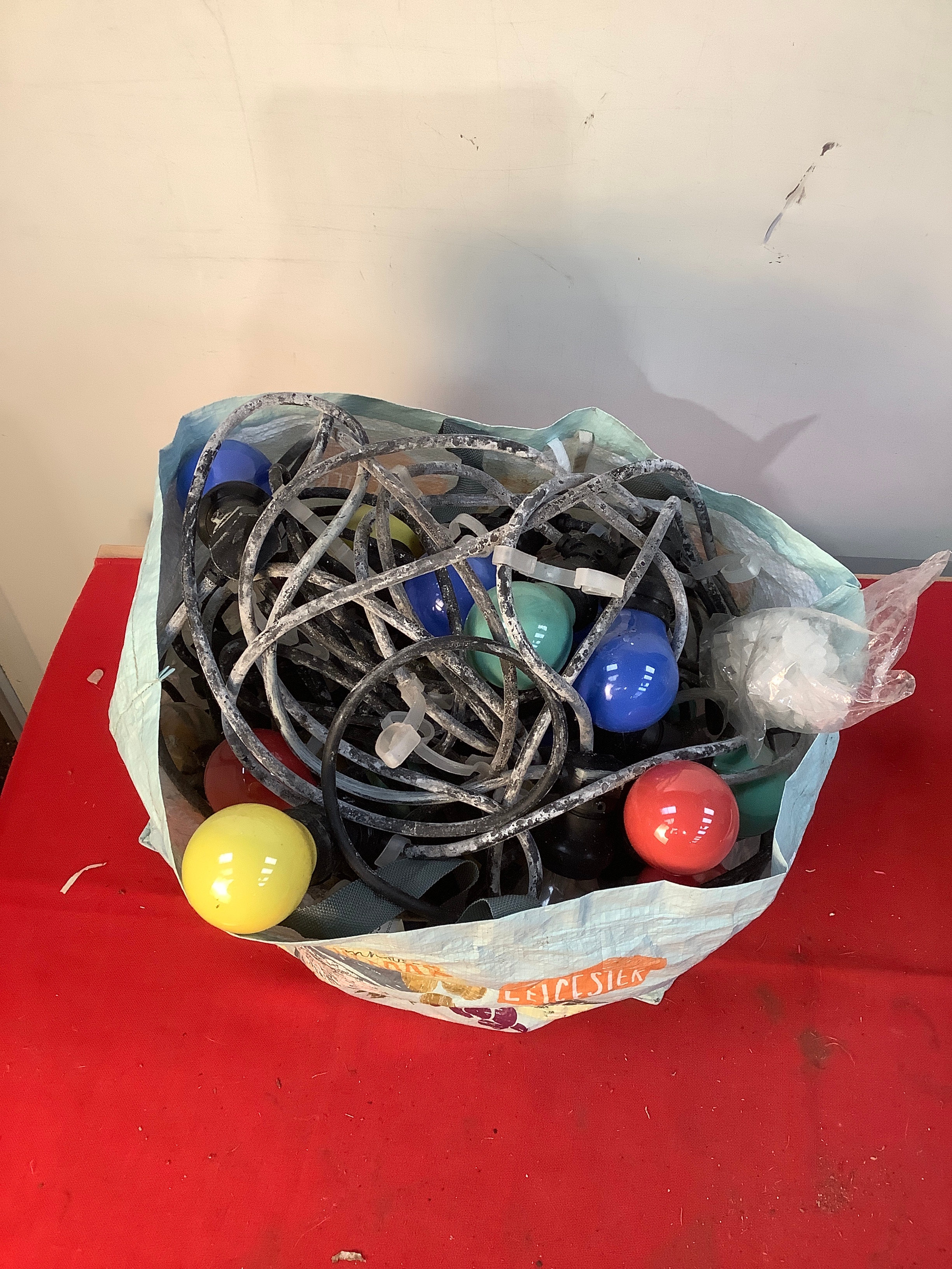 Set of multi coloured large bulb festoon string lights - untested