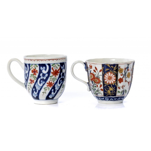 184 - A WORCESTER QUEEN'S PATTERN COFFEE CUP AND A  QUEEN CHARLOTTE PATTERN COFFEE CUP, C1770-75  6cm h, f... 