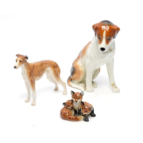 220 - A ROYAL DOULTON MODEL OF A GREYHOUND, HN1067, 1931-60, A ROYAL WORCESTER HOUND AND A GROUP F THREE R... 