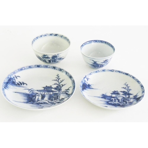 204 - NANKING CARGO. TWO CHINESE BLUE AND WHITE TEA BOWLS AND SAUCERS, SAUCERS 10 AND 11.5CM D, AF, FIXED ... 