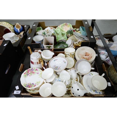 207 - MISCELLANEOUS CERAMICS AND TEAWARE, INCLUDING ROYAL ALBERT, RICHMOND, POOLE, ETC