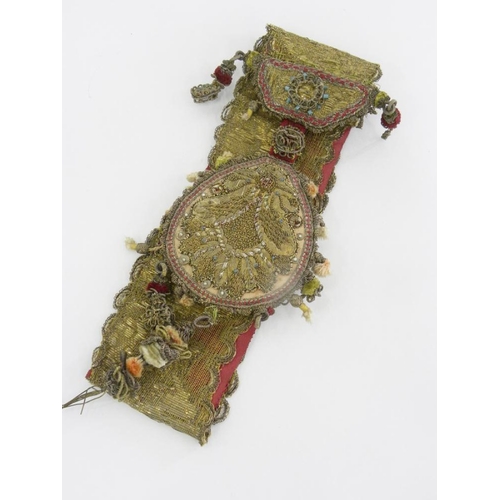 251 - A SOUTH EAST ASIAN BULLION THREAD COLLAR, BACKED ON SILK, 19TH C