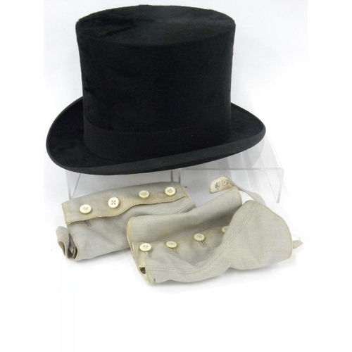 316 - A BLACK SILK TOP HAT BY AUSTEN REED LIMITED, APERTURE 16 X 19CM, BOXED 