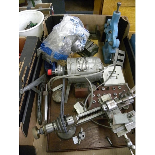 390 - A FRANCO BENCH TOP LATHE AND VARIOUS OTHER METAL WORKING TOOLS AND ACCESSORIES 