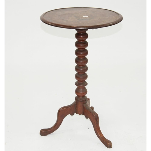 536 - A VICTORIAN MAHOGANY TRIPOD TABLE ON TURNED COLUMN, 75CM H X 46CM D