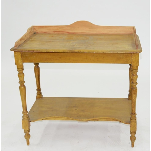 541 - A VICTORIAN PAINTED PINE WASHSTAND WITH LATER GALLERY, 90CM H; 90 X 50CM 