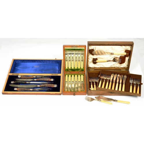 83 - A VICTORIAN FIVE PIECE SILVER MOUNTED AND HORN HAFTED CARVING SET, SHEFFIELD 1899, CASED AND TWO OTH... 