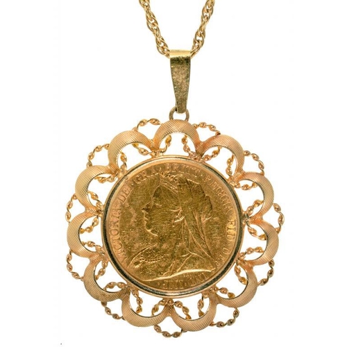 86 - GOLD COIN. SOVEREIGN 1900S, MOUNTED IN A PIERCED 9CT GOLD PENDANT, ON GOLD NECKLET MARKED 9CT, 14.7G... 