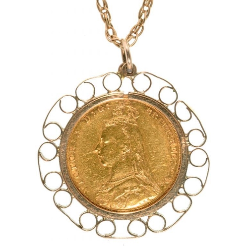 89 - GOLD COIN. SOVEREIGN 1890M, MOUNTED IN A PIERCED GOLD PENDANT, ON GOLD NECKLET MARKED 9CT, 17G... 