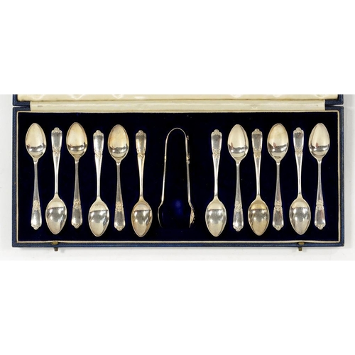 107 - A SET OF TWELVE EDWARD VIII SILVER COFFEE SPOONS AND A PAIR OF SUGAR BOWS, LONDON 1936, CASED, 6OZS ... 