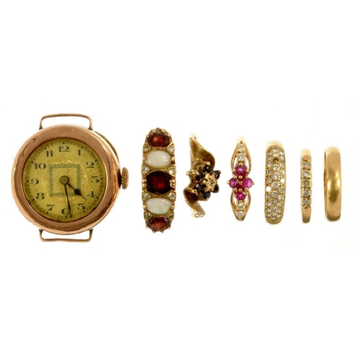 44 - A 9CT GOLD LADY'S WRISTWATCH, LONDON 1929 AND SIX VARIOUS GOLD RINGS, 13.4G EXCLUDING WATCH