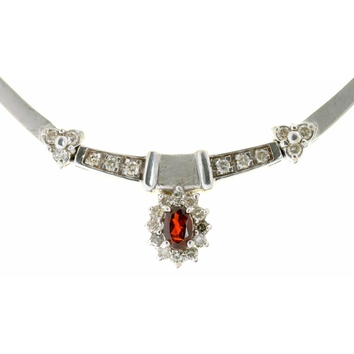 108 - A GARNET AND DIAMOND NECKLET, IN WHITE AND YELLOW GOLD MARKED 14K, 15.5G